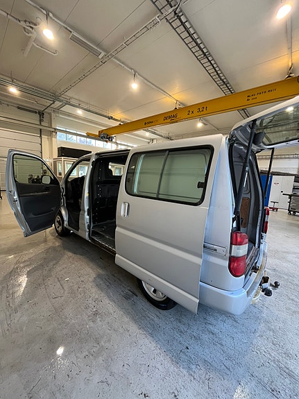 Toyota HiAce 14 of 29