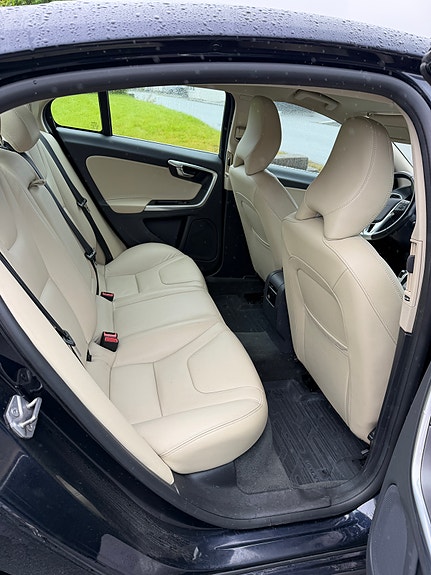 Volvo S60 4 of 10