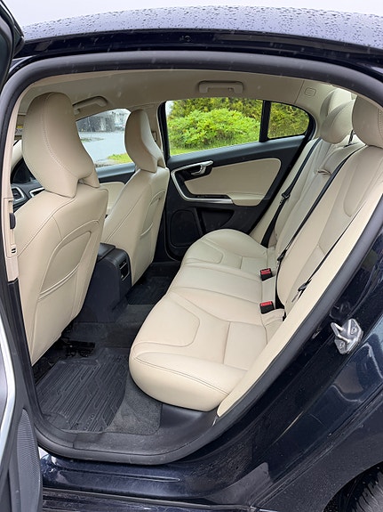 Volvo S60 5 of 10