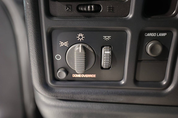 Chevrolet Silverado 2500 10 of 22