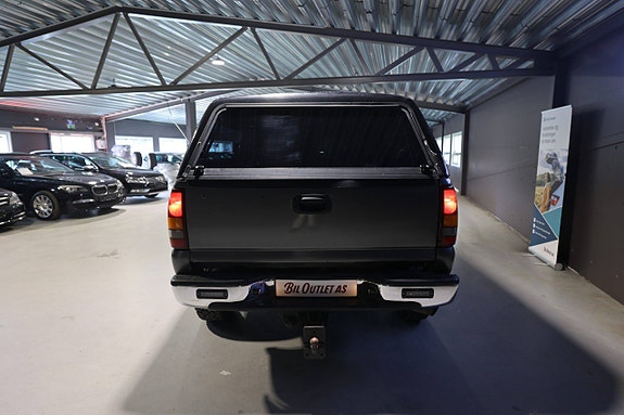Chevrolet Silverado 2500 4 of 22