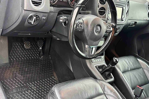 Volkswagen Tiguan 15 of 24