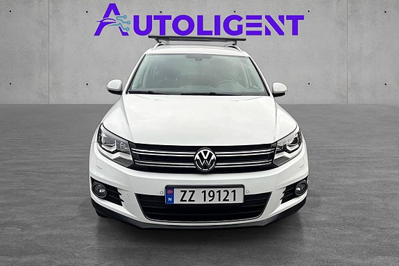 Volkswagen Tiguan 3 of 24
