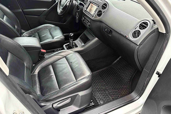 Volkswagen Tiguan 11 of 24