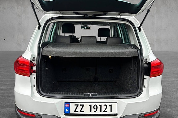 Volkswagen Tiguan 17 of 24