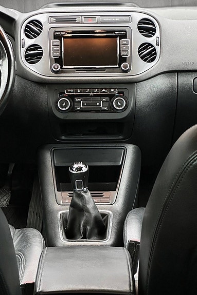 Volkswagen Tiguan 14 of 24