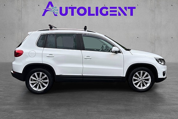 Volkswagen Tiguan 5 of 24