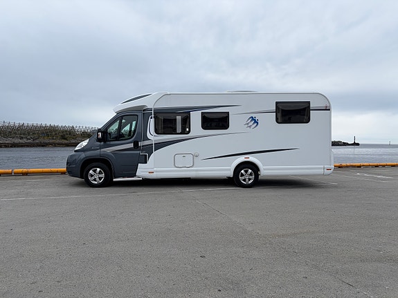 Knaus R16 7 of 30