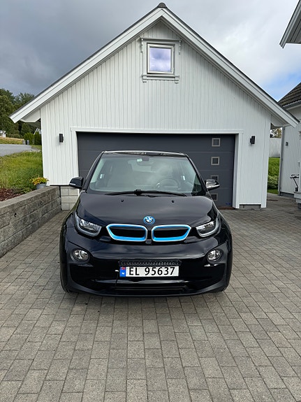 BMW i3 2 of 15