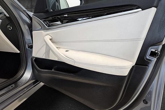 BMW 530i 23 of 30