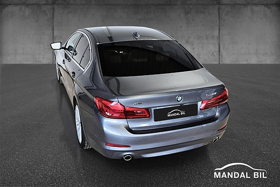 BMW 530i 13 of 30
