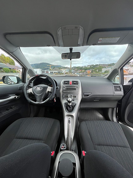 Toyota Auris 7 of 7