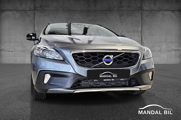 Volvo V40 Cross Country 8 of 30