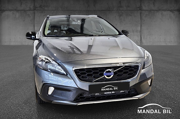 Volvo V40 Cross Country 4 of 30