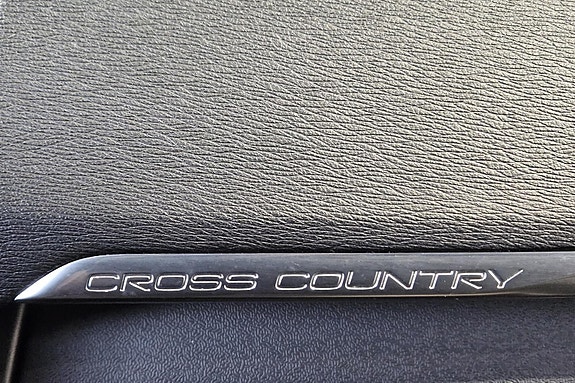 Volvo V40 Cross Country 25 of 30