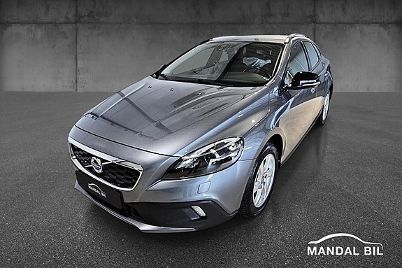 Volvo V40 Cross Country 6 of 30