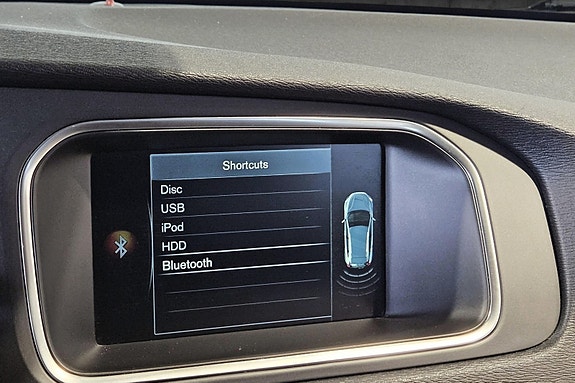Volvo V40 Cross Country 28 of 30