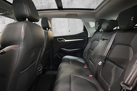 MG ZS EV 26 of 27
