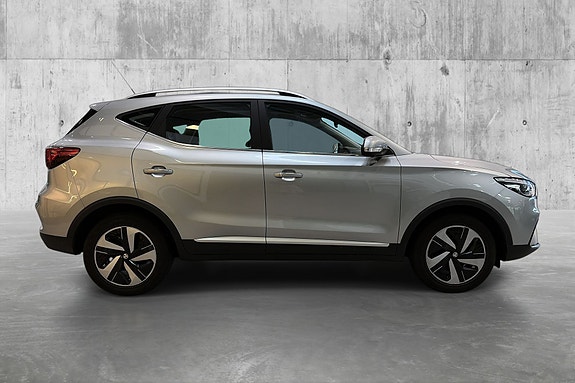 MG ZS EV 4 of 27