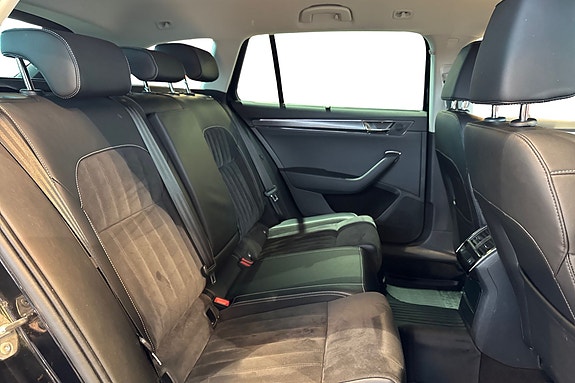 Skoda Superb 13 of 26