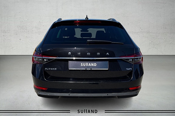 Skoda Superb 7 of 26