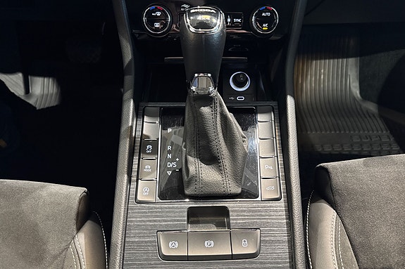 Skoda Superb 22 of 26