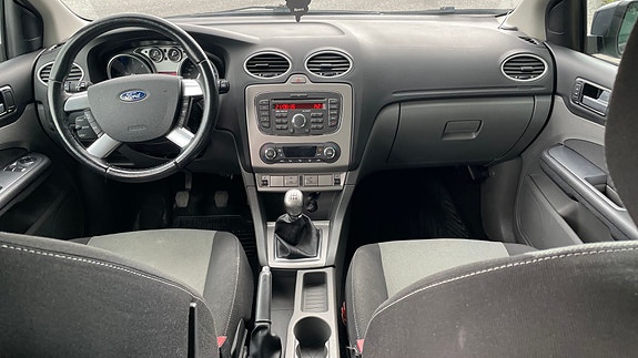 Ford Focus 15 of 27