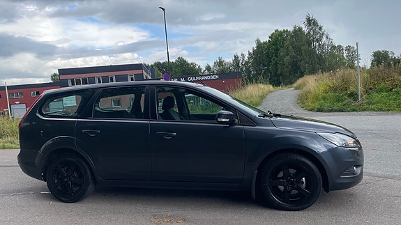 Ford Focus 6 of 27