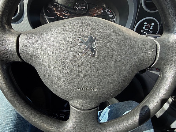 Peugeot Partner 9 of 18