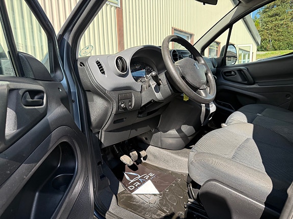Peugeot Partner 14 of 18