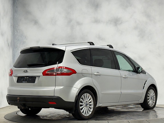 Ford S-MAX 8 of 28