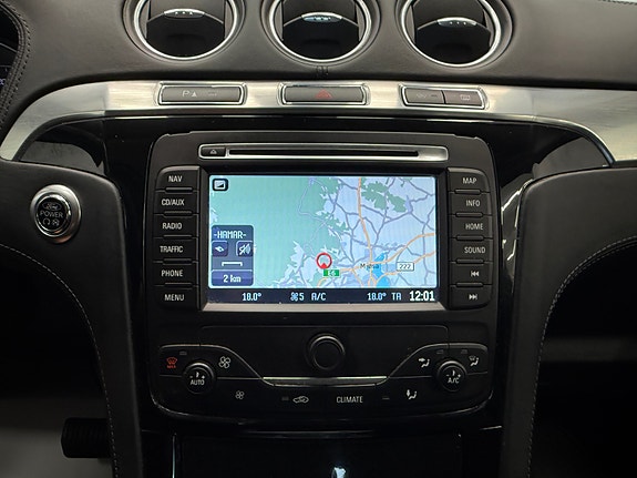 Ford S-MAX 26 of 28