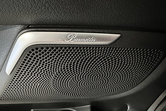 Mercedes-Benz V300 d 15 of 18
