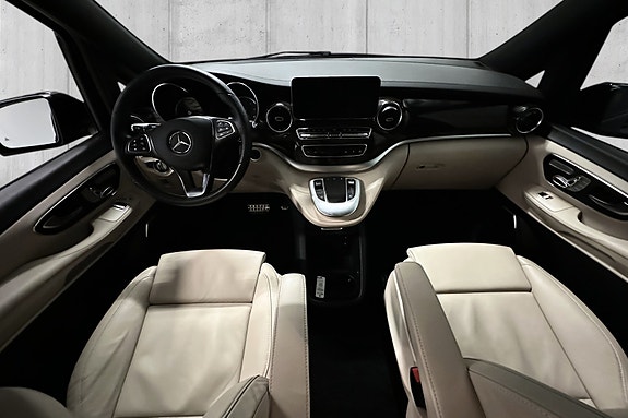 Mercedes-Benz V300 d 7 of 18