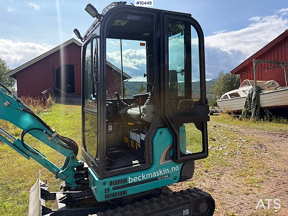 Kobelco SK17SR-3E SK17SR-3E minigraver – 877 timer – 2 skuffer. SE VIDEO! 9 of 25