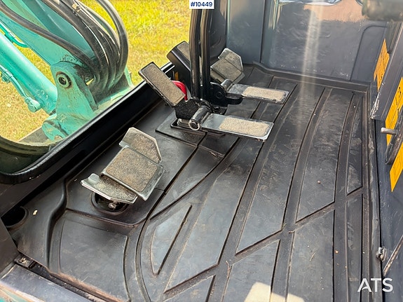 Kobelco SK17SR-3E SK17SR-3E minigraver – 877 timer – 2 skuffer. SE VIDEO! 18 of 25