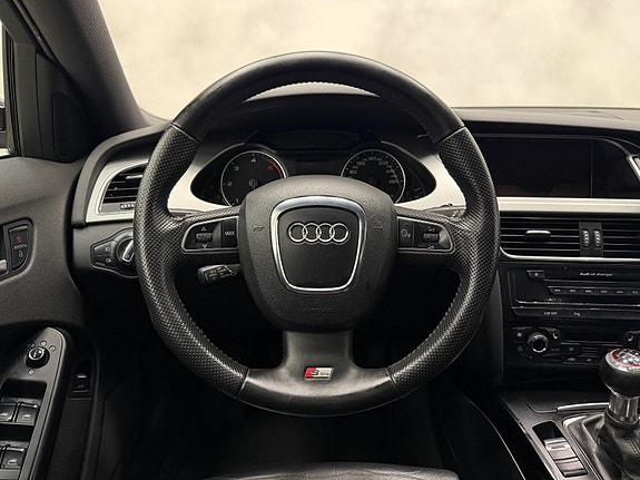 Audi A4 14 of 30
