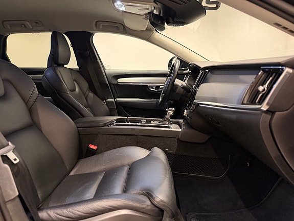 Volvo V90 12 of 30