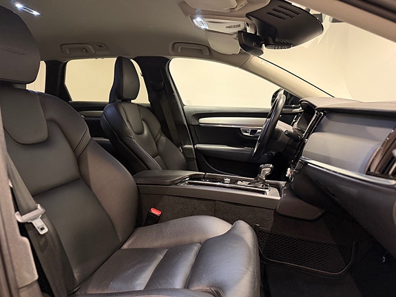 Volvo V90 13 of 30