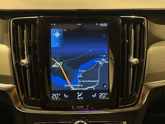 Volvo V90 26 of 30