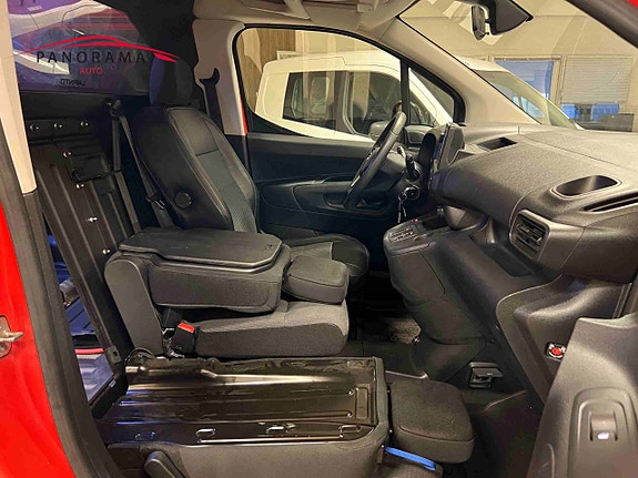 Opel Combo-e 14 of 24