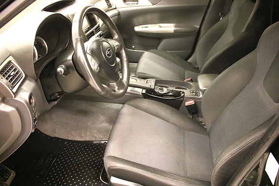 Subaru Impreza 8 of 13