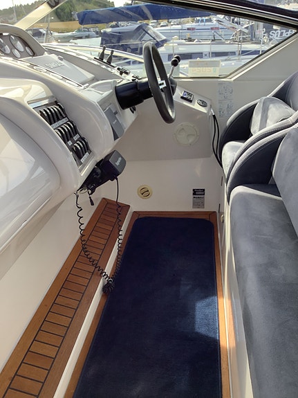 Windy 37 grand mistral 9 of 26