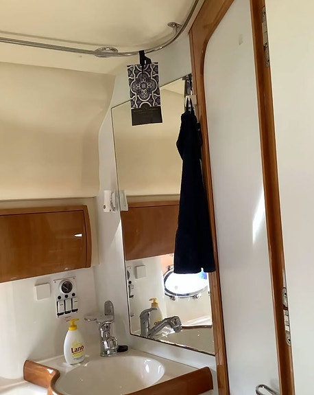 Windy 37 grand mistral 19 of 26