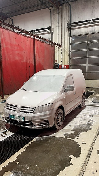 Volkswagen Caddy 2 of 9