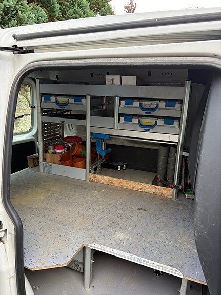 Volkswagen Caddy 7 of 9