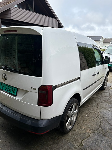 Volkswagen Caddy 4 of 9