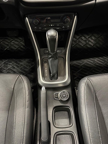 Suzuki S-Cross 14 of 30