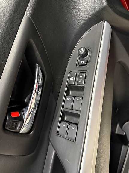Suzuki S-Cross 8 of 30