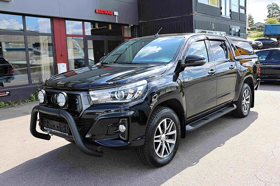 Toyota HiLux 4 of 30